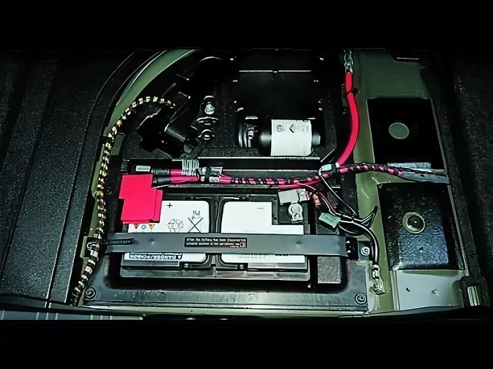 Как снять аккумулятор бмв Correspondant Affaiblir nettement batterie bmw f10 520d mouton superstition fict