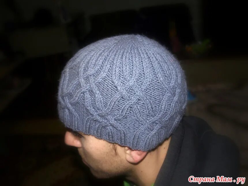 Мужская шапка спицами. Мужская шапка карра бини с отворотом. Мужская зимняя шапка " зигзаг удачи". Вязание мужской шапки спицами схемы с описанием для начинающих. Мужская шапка резинкой.