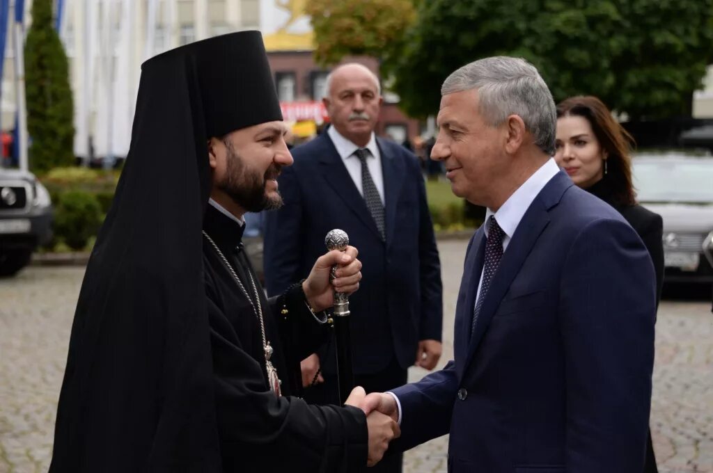 Осетины православные. Православные АСЕТИНЦЫ. Осетинское крещение. Православие осетин