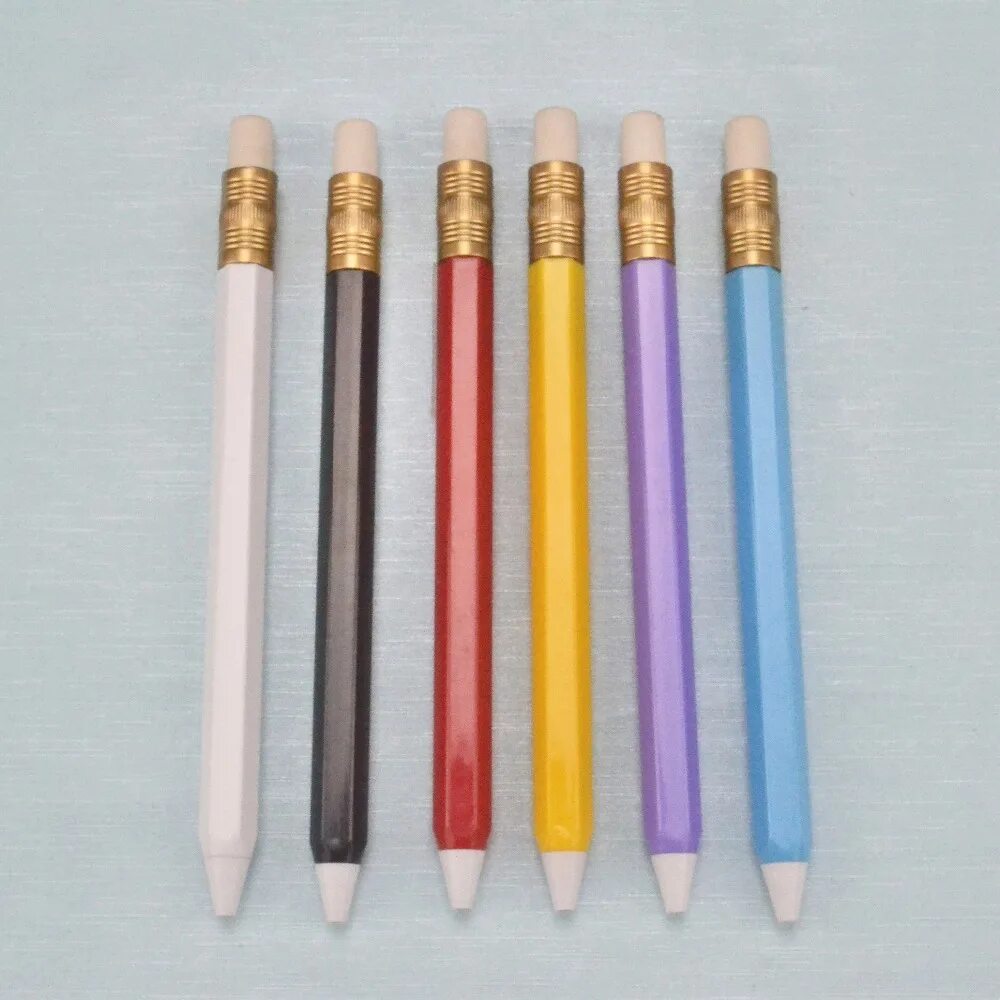 Белый стилус в виде карандаша. Стирательная резинка карандаш. Карандаш в виде ручки. Ручка эрих краузе карандаш. Стилус в виде карандаша.