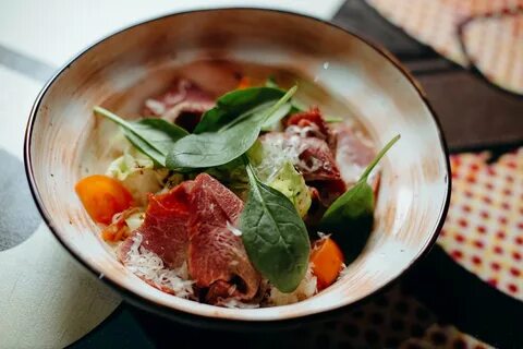 Салат с копченым мясом