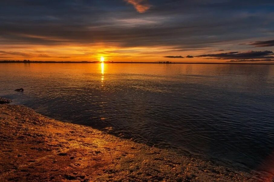 Рыбинское водохранилище. Рыбинское водохранилище Череповец. Рыбинское водохранилище закат. Ярославль водохранилище. Рыбинское водохранилище есть