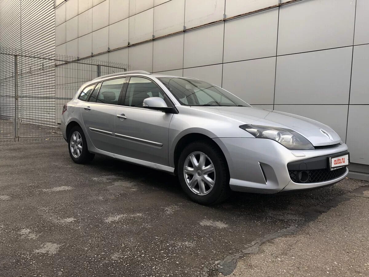 Рено Лагуна 3 универсал 1.5 дизель. Renault Laguna универсал 2010. Renault Laguna 3 Рестайлинг универсал. Рено Лагуна универсал 2010. Лагуна 2 универсал дизель