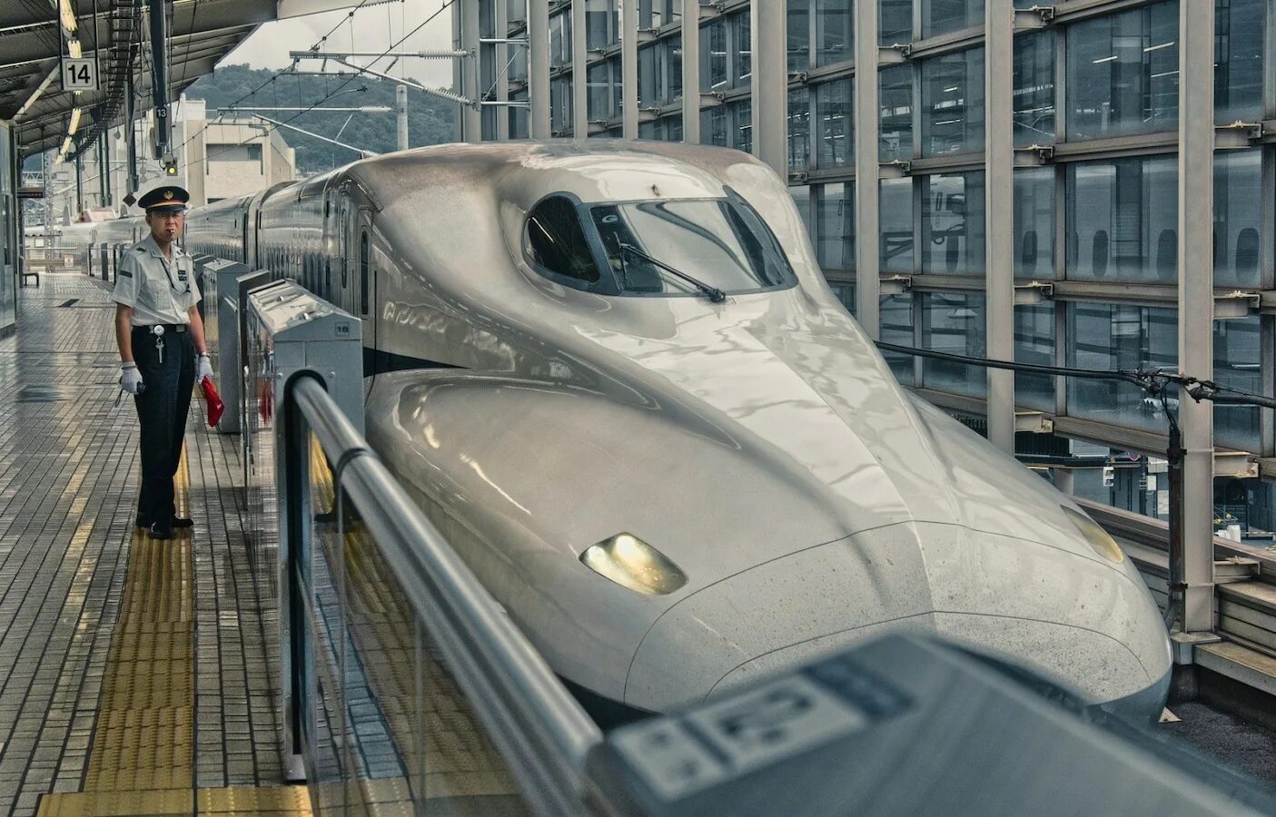 Железные дороги японии. Поезд Синкансэн в Японии. Синкансэн 1964. Высокоскоростные поезда Япония, Shinkansen. Японский скоростной поезд Синкансэн.