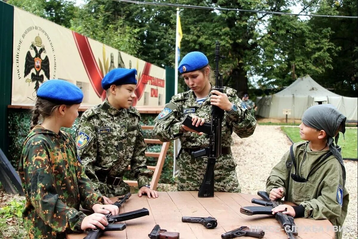 Военно патриотическое общество. Военно-патриотическое воспитание. Военно-патриотическое воспитание молодежи. Военнопратриотическое воспитание молодежи. Патриотическое воспитание военнослужащих.