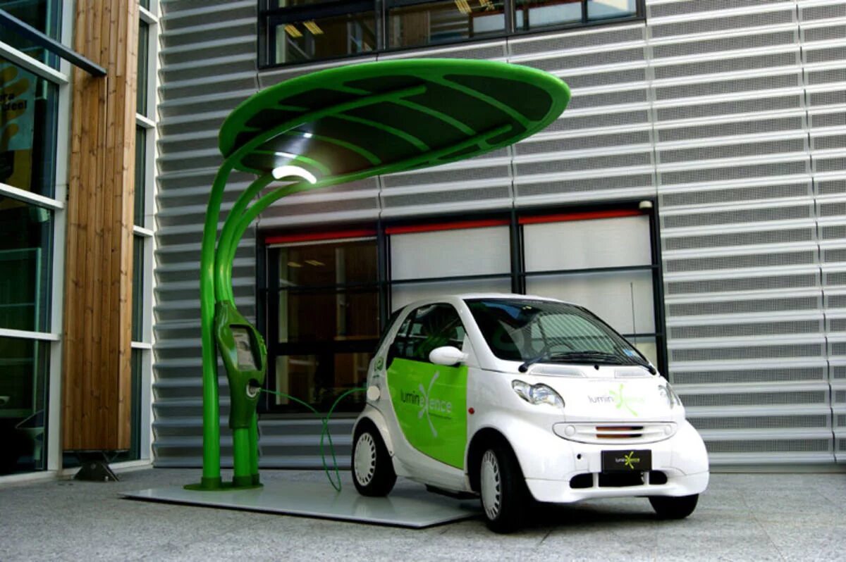 Экологичные автомобили. Mini elektromobil электромобиль. Экологичность автомобилей. Экологичные автомобили. Smart fortwo концепт.