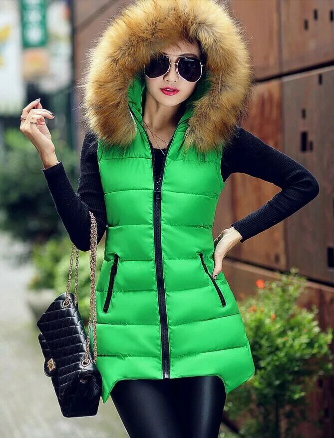 куртка безрукавка женская. безрукавка женская зимняя. ярко зеленый пуховик. жилет зимний женский. жилетка зимняя женская.