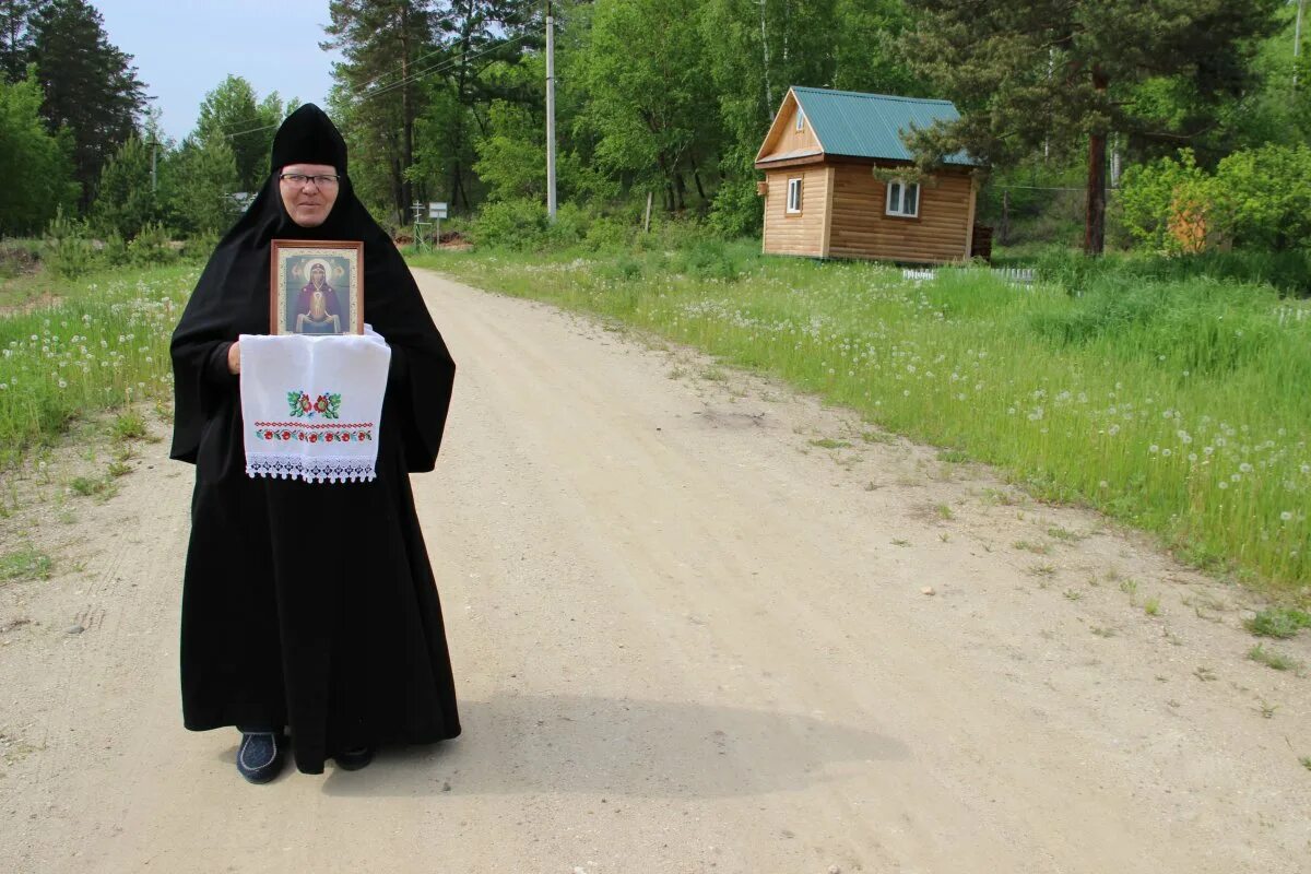 Уйти в монастырь навсегда. Женский монастырь в амурской области. ухожу в монастырь. я ухожу в монастырь. монастырь город зея.