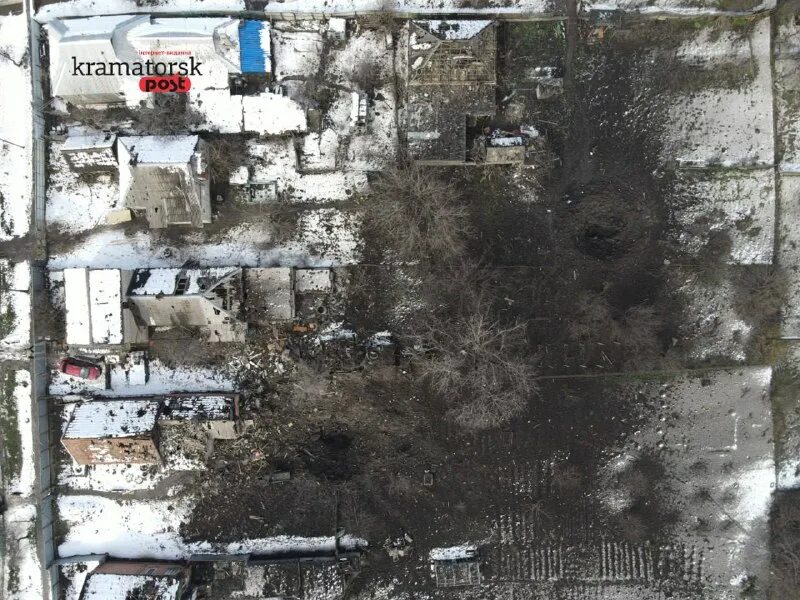 Мелитопольский троллейбус. Списанные троллейбусы краматорск. Донецк до 2014. Типичный краматорск. Разрушенный город.