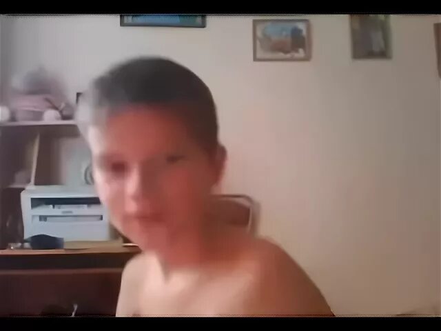 Omegle webcam boys. Мальчики на Вебке. Мальчики на веб-камеру. Мальчик на Вебку. Мальчик показал свой.