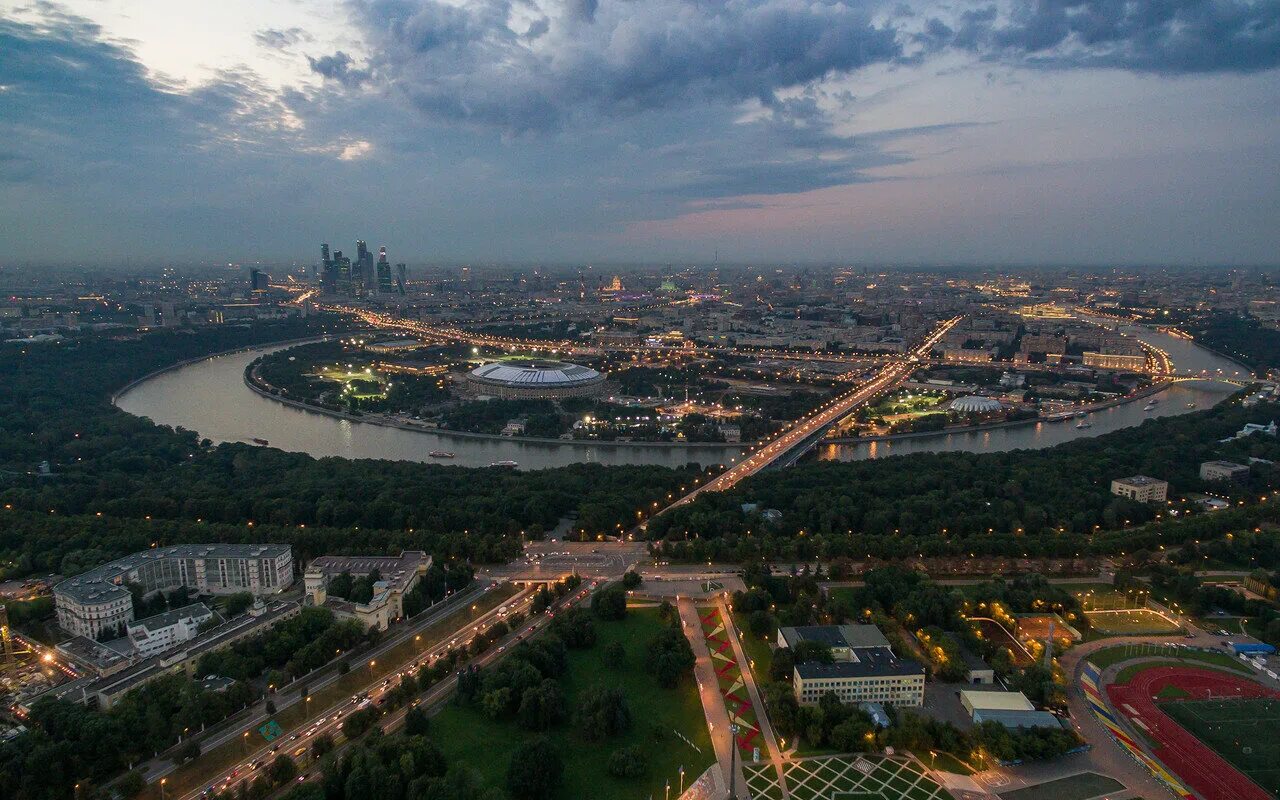 Москва рата. Москва Хамовники район с высоты птичьего полета. Москва Птичево с высоты птичьего. Хамовники панорама. Хамовники панорама Лужники.