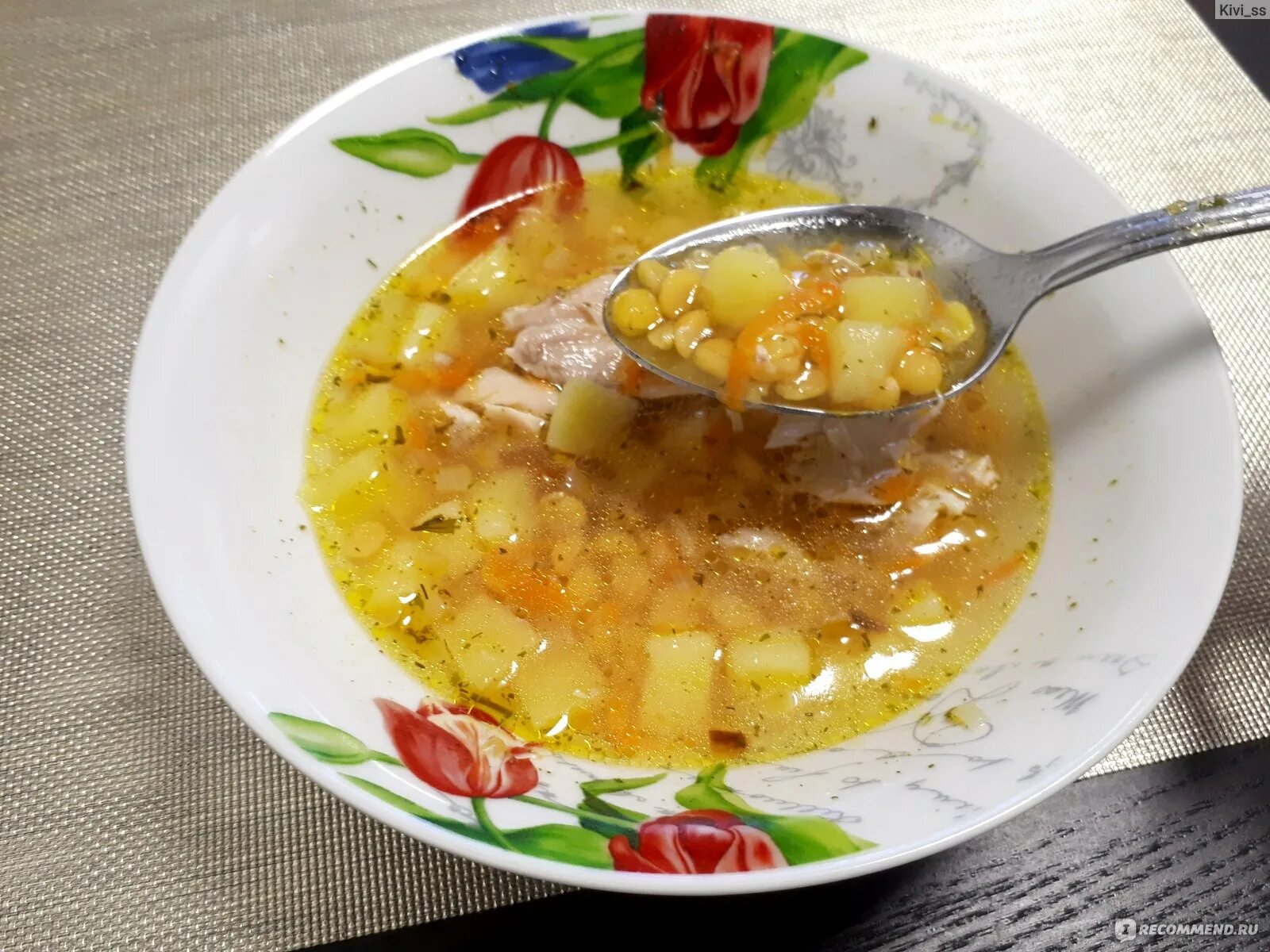 Куриный гороховый суп. Гороховая похлебка. Горох для супа. Гороховый суп с курицей.