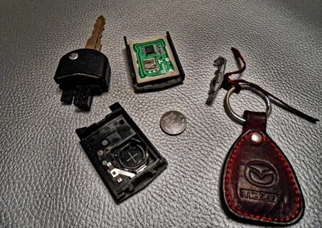 Батарейка в ключ мазда 6 gh
