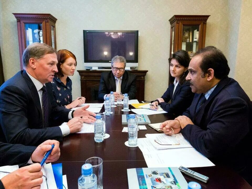 Консул индии. Консул индии. Консул индии. Посольство индии во владивостоке. Генеральный консул индии во владивостоке саи мурали.