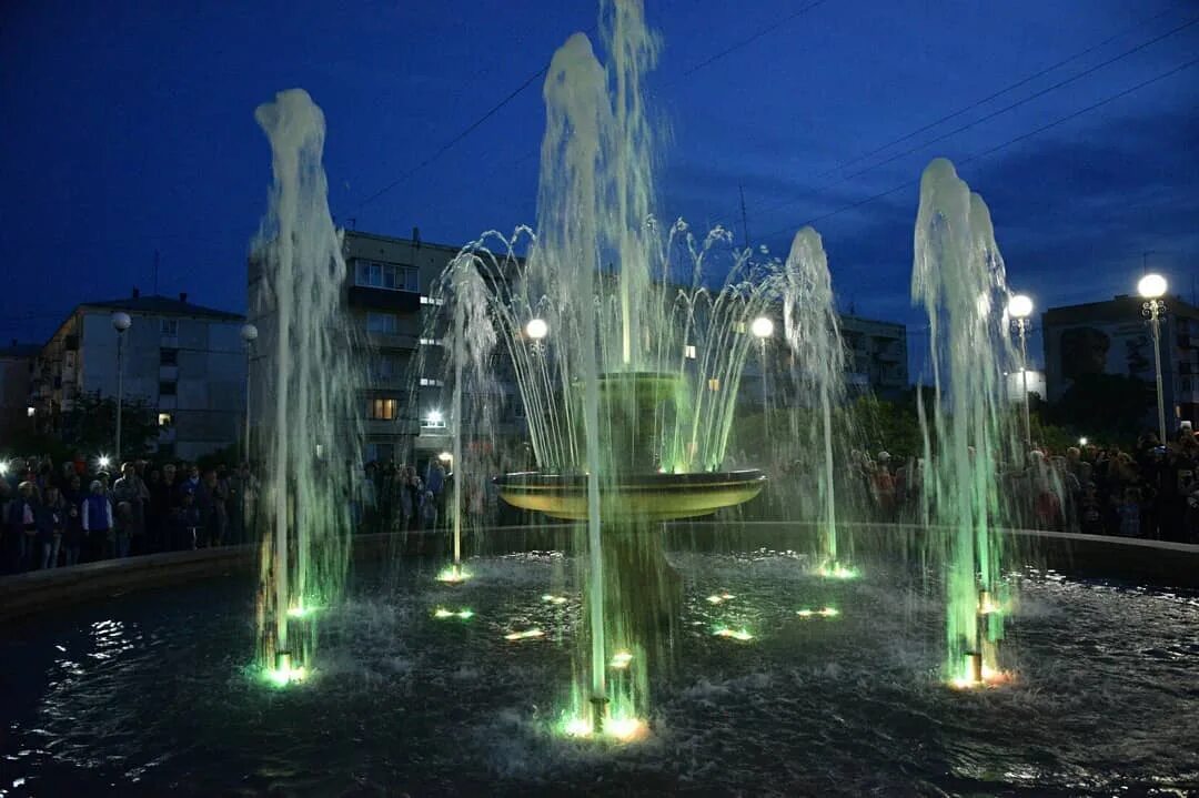 Пгт бачатский. Бачатский фонтан. фонтаны поселка бачатский. новый фонтан бачатский. бачатский поселок достопримечательности.