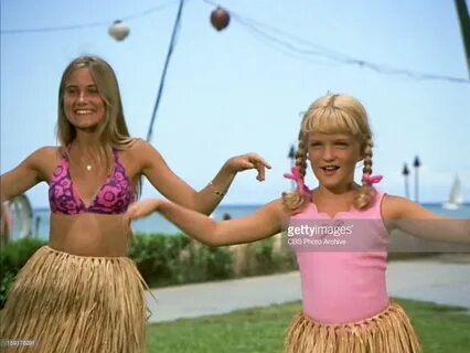 maureen-mccormick-as-marcia-brady-and-susan-olsen-as-cindy-brady-in-picture...