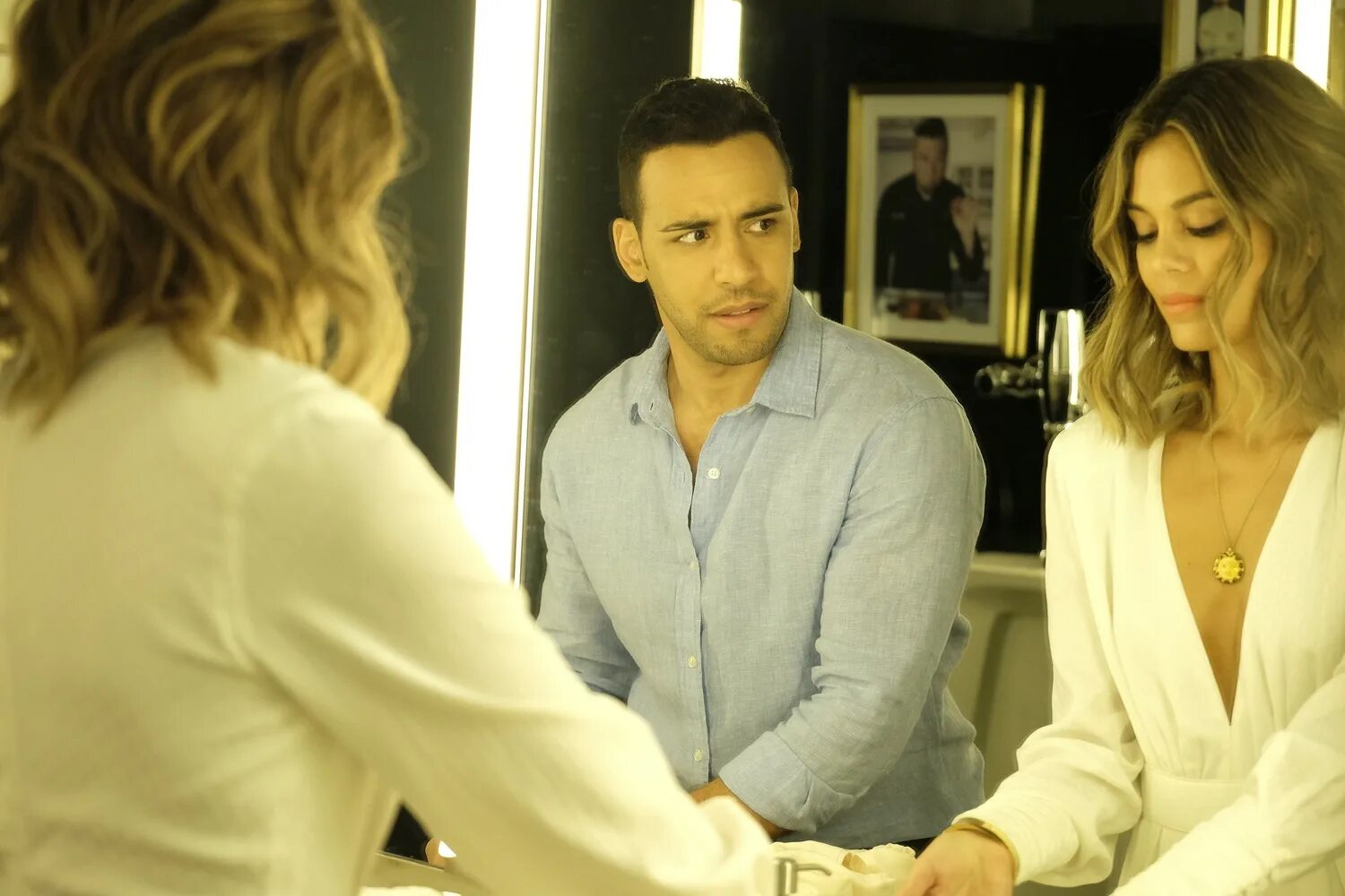 пекарь и красавица сериал 2 сезон. красавица даты. модель миранда керр. анна чиповская сериал пекарь и красавица. пекарь и красавица сериал американский.