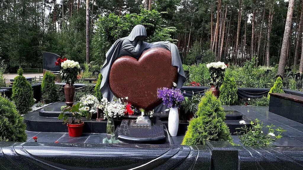 новосходненское кладбище. гранитная мастерская олимп в климовске. ритуальная гранитная мастерская. красногорская гранитная мастерская, рабочий посёлок нахабино. московская область гранитные мастерские.