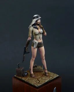 Фигурки из смолы