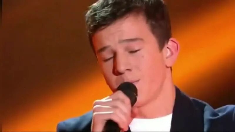 Юсуп алиев я свободен. Юсуп алиев. юсуп алиев певец. юсуп алиев ты супер. юсуп алиев сколько лет.