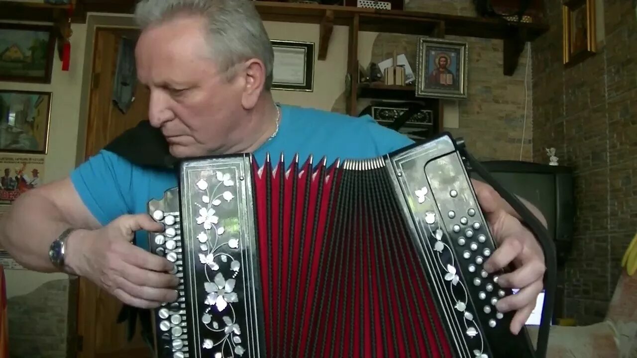 ах судьба моя судьба гармонь. юрий богатырев гармонист. гармонист кадышевой. подари ты мне судьба на гармони. ах судьба моя судьба гармонь цифры.