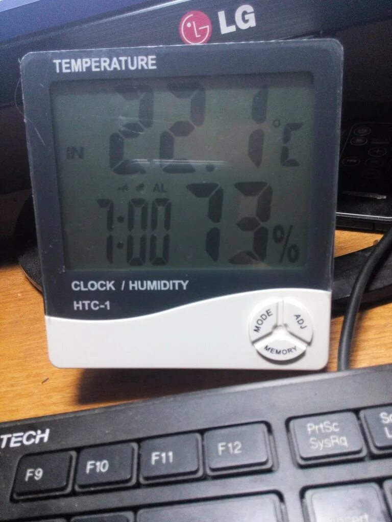 Clock humidity htc 1. Clock humidity htc 1