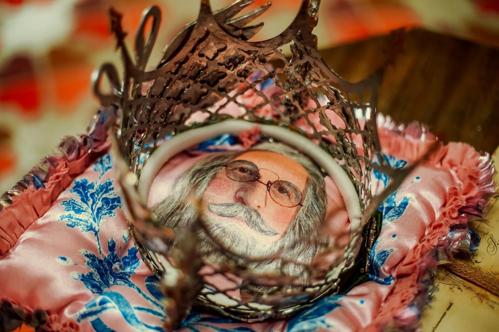 Анна уколова летучий корабль. Летучий корабль фильм 2022. Летучий корабль фильм 2022 кадры. Кадр из фильма летучий корабль. Летучий корабль фильм 2022.