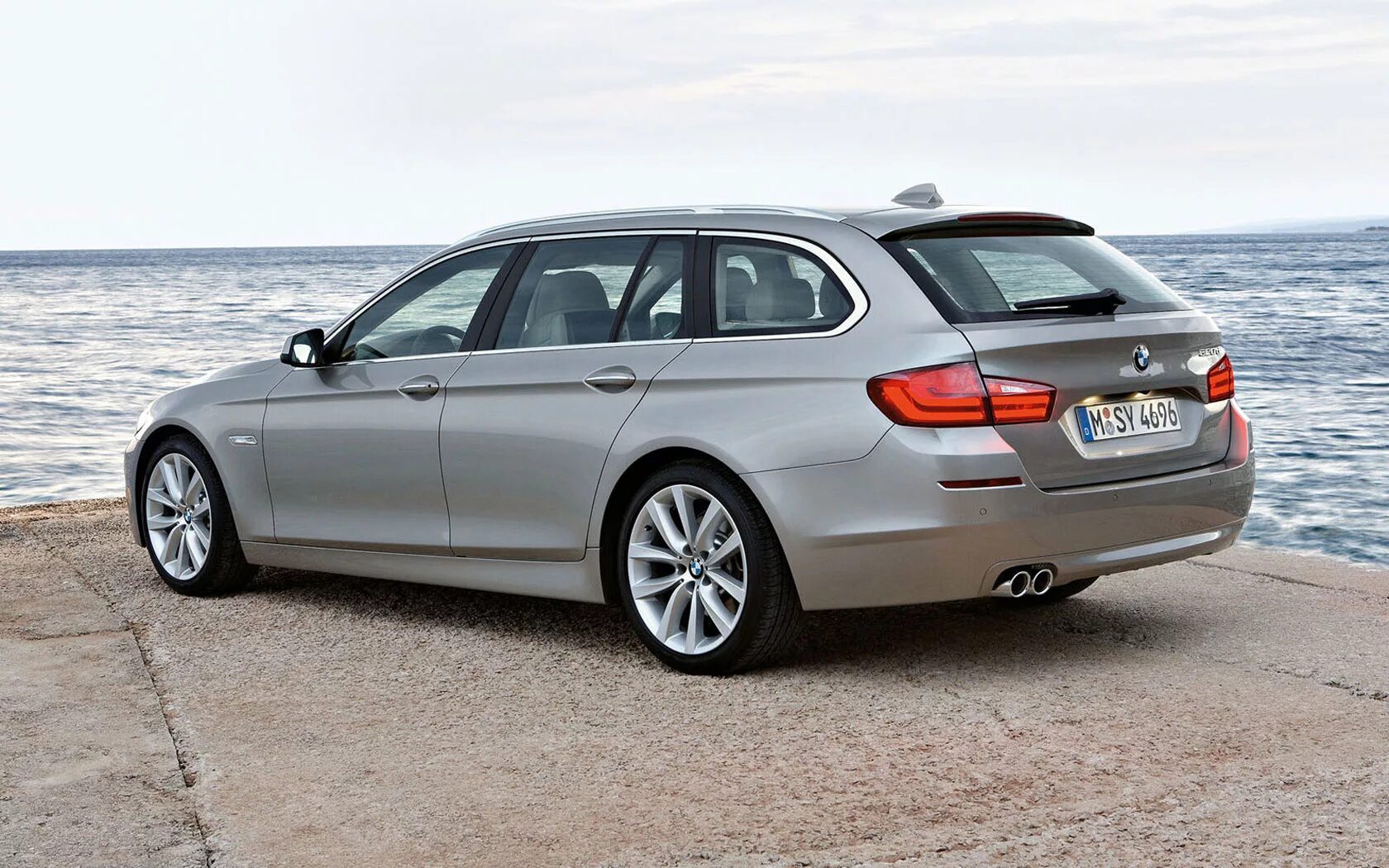 BMW 5 туринг. BMW 5 универсал. BMW 5 Touring 2011. BMW 5 f10 Touring. Бмв 5 3 литра