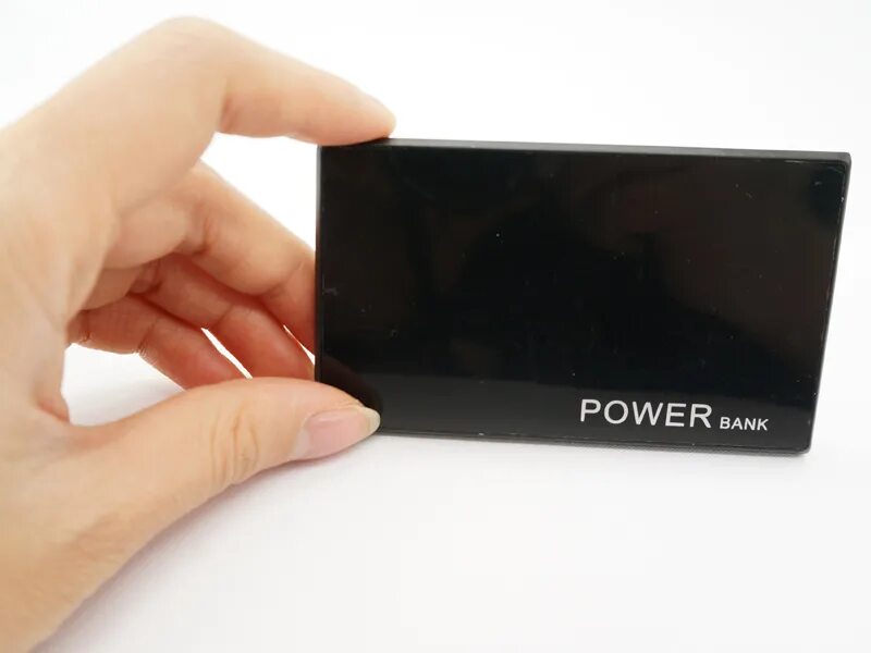 Самый тонкий Power Bank. Самый маленький Power Bank. Пауэр банк тонкий маленький. Самые тонкнькие пауэрбвнки. Маленькая пауэр