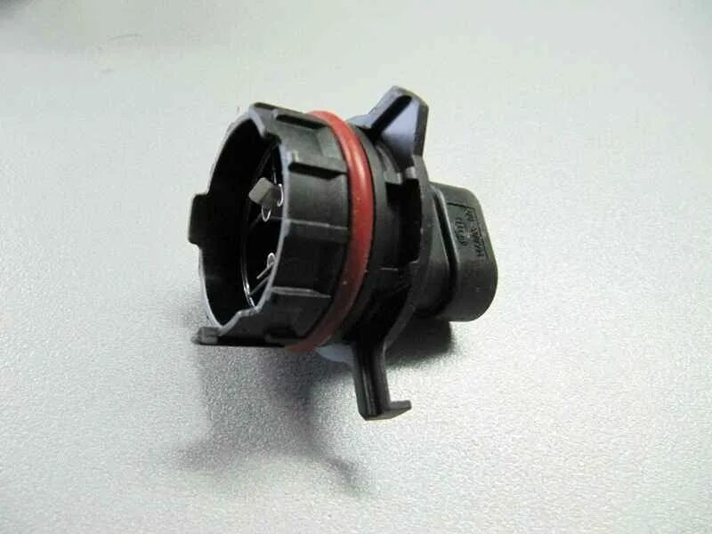 Патрон лампы h7 под разъём hb4. Патрон для лампочки н7. Vw golf vii патрон лампы h7. Патрон лампы h1 toyota. Патрон лампочки н7 трактор валтра.