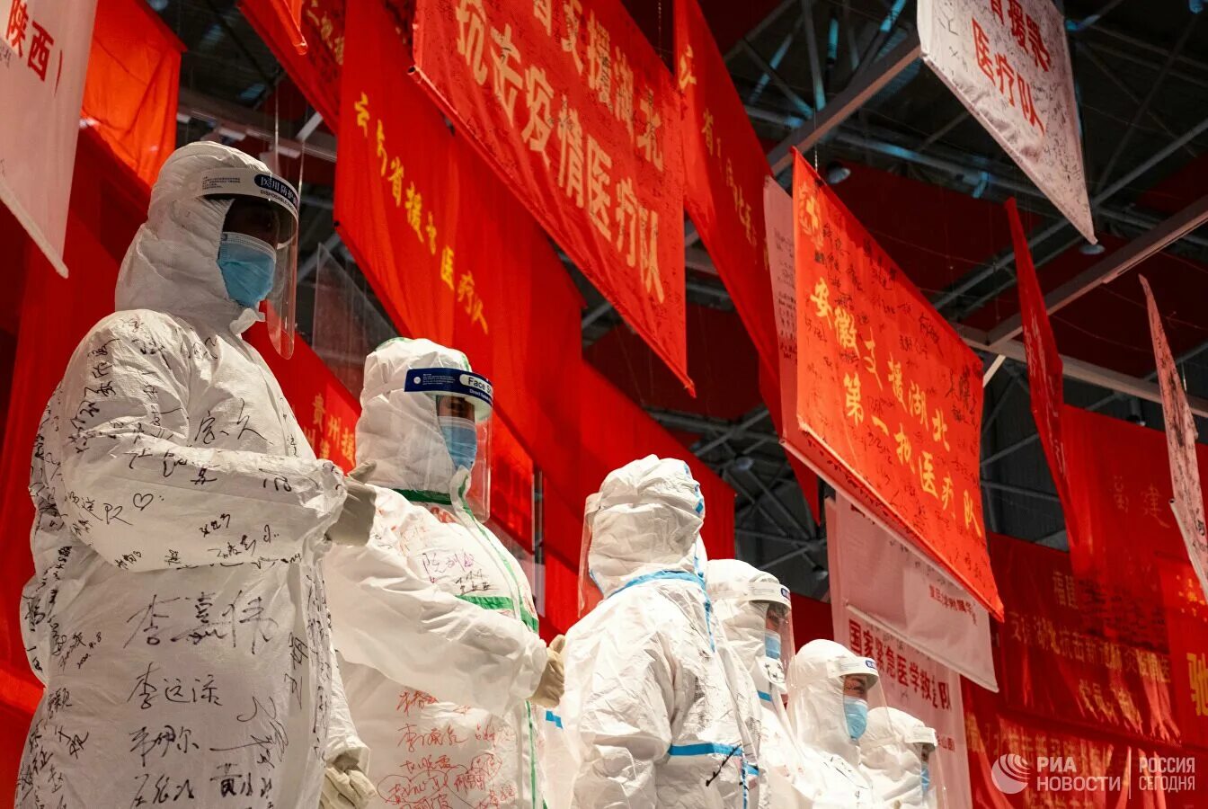 Стали китая. Пандемия коронавируса в Китае. Пандемия коронавируса 2020. Китайцы в космосе.