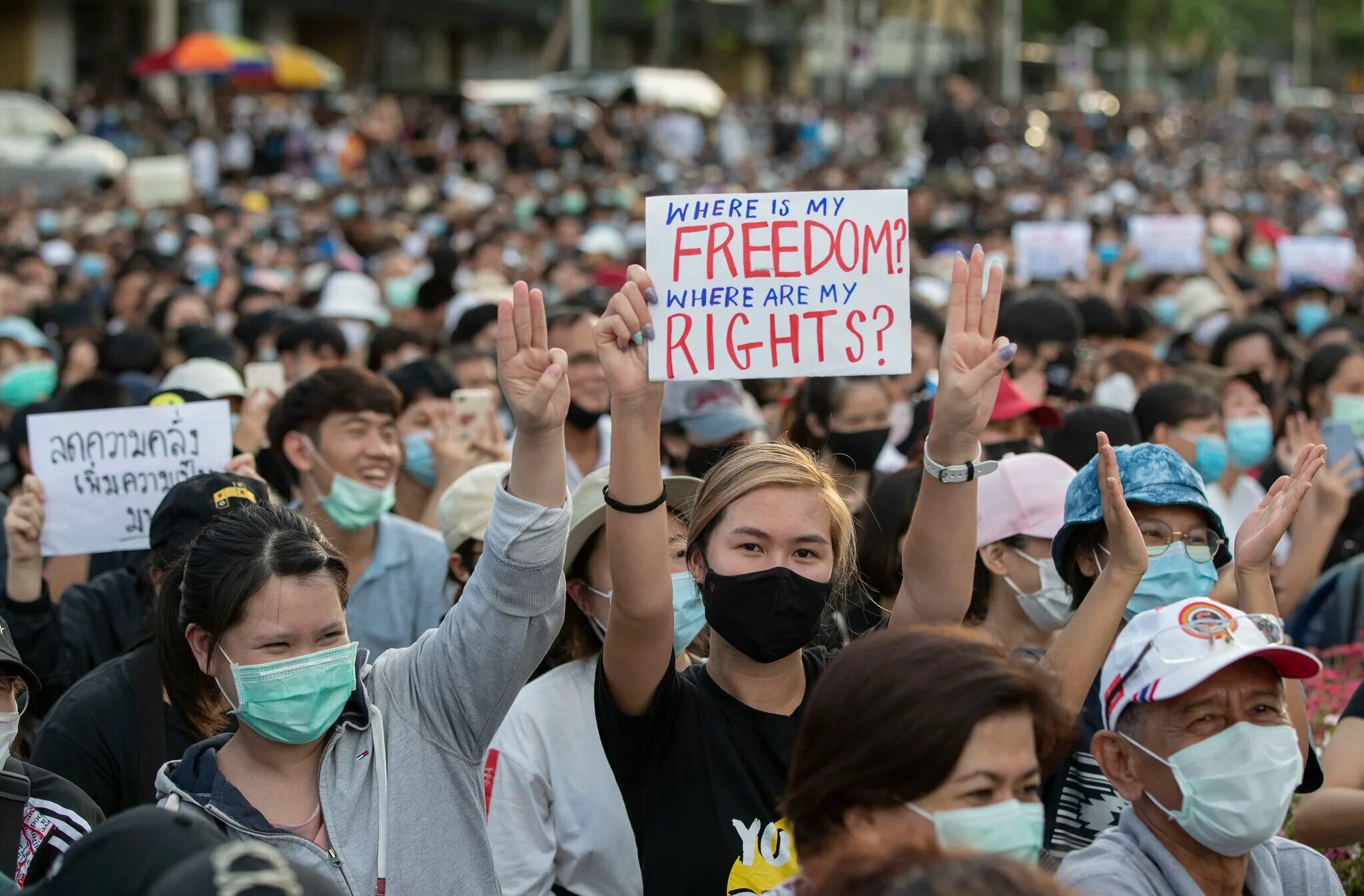 Протесты в Таиланде. Митинги в Тайланде. В Пакистане многотысячные митинги. Акция протеста студентов Таиланда. Right freedom