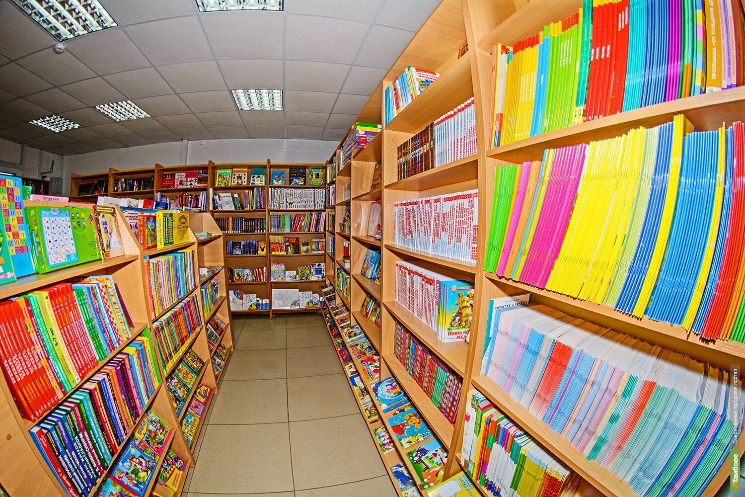 Книжный магазин. Книжный магазин картинки. Детский книжный магазин. Книжный магазин в Тамбове.
