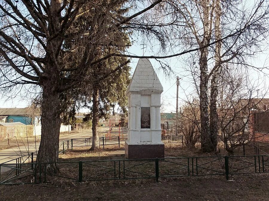 Памятник никольское. Творишино Гордеевский район. Давыдо Никольское Луганская область. Давыдо Никольское памятник погибшим. Творишино Брянская область.