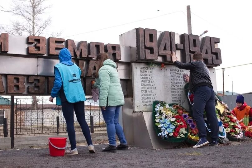 Погода п увельский. Нагорненская СОШ Увельский район. Поселок Нагорный Увельский район. Посёлок Нагорный Увельский район школа. Памятники Увельского района.