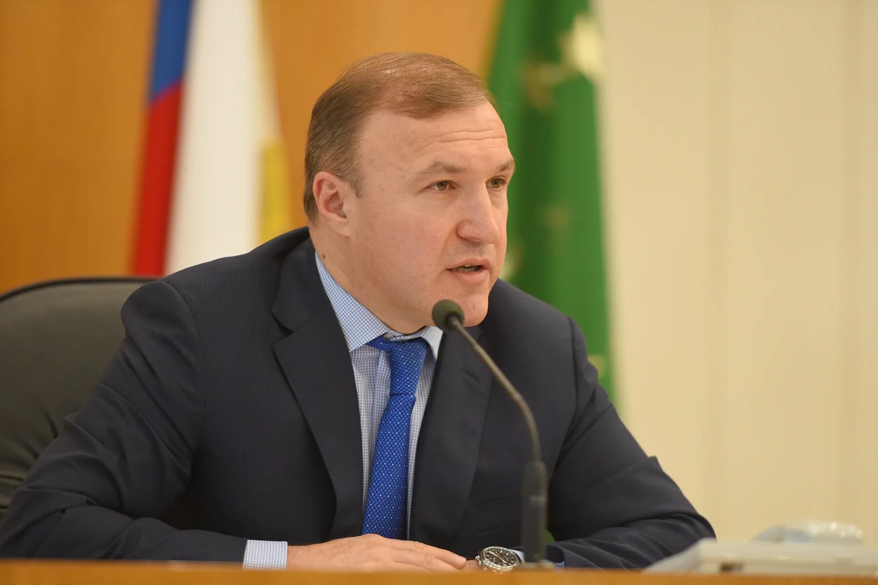 Депутаты думы в адыгее. Депутаты республики адыгея. Депутаты муниципальных образований республики адыгея. Депутаты республики адыгея. Госсовет хасэ республики адыгея.