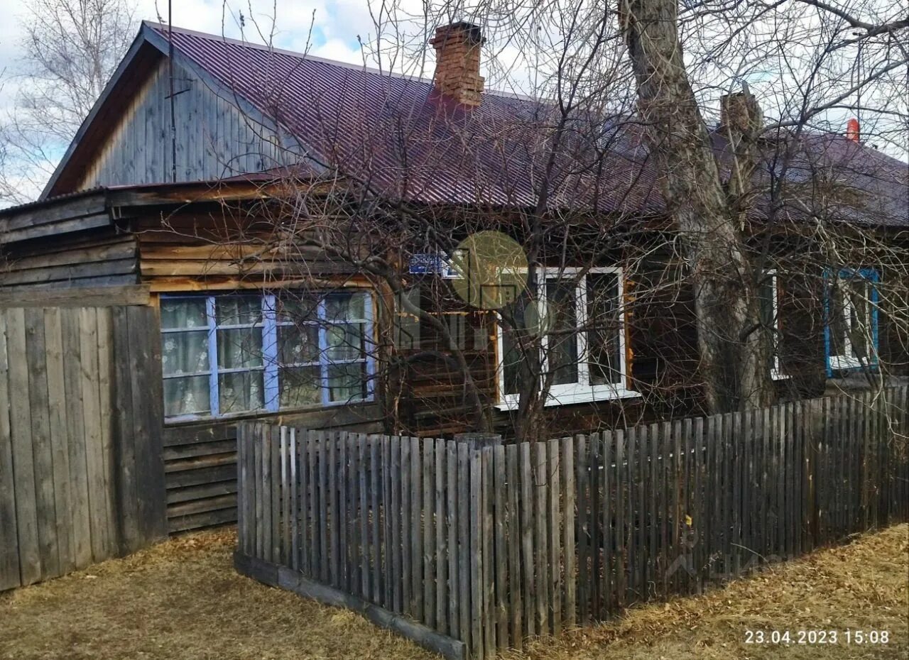 Дом в деревне. Домик в селе. Домик в деревне фото. Проулок в деревне. Район черемушка