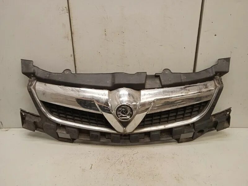 Решетка радиатора опель вектра с. Решетка радиатора опель вектра ц. Решетка радиатора опель вектра ц рестайлинг. Решетка радиатора опель вектра ц. Опель сигнум рестайлинг нижняя решетка.