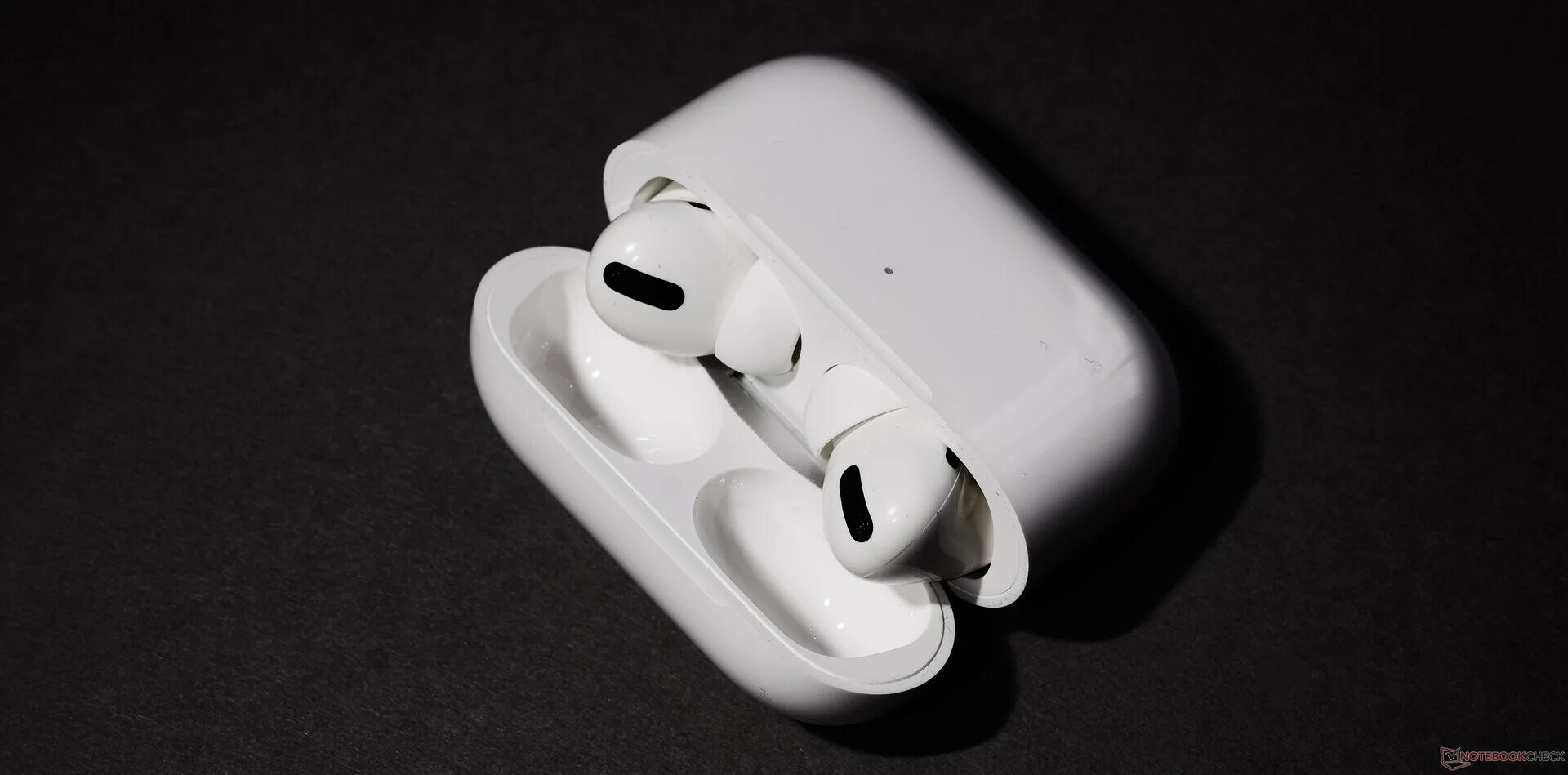 Наушники air pots pro. AIRPODS Pro 4. AIRPODS поколения. Второе поколение аирподс копия. AIRPODS 2 Design.