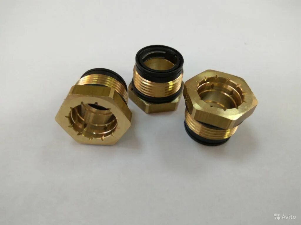 8932266832 штуцер m22 1. Переходник voss 232 m22. Переходник voss 232 m22. Т-образный штекер t-d6-d6-cuzn/232. Переходники wabco voss 230.