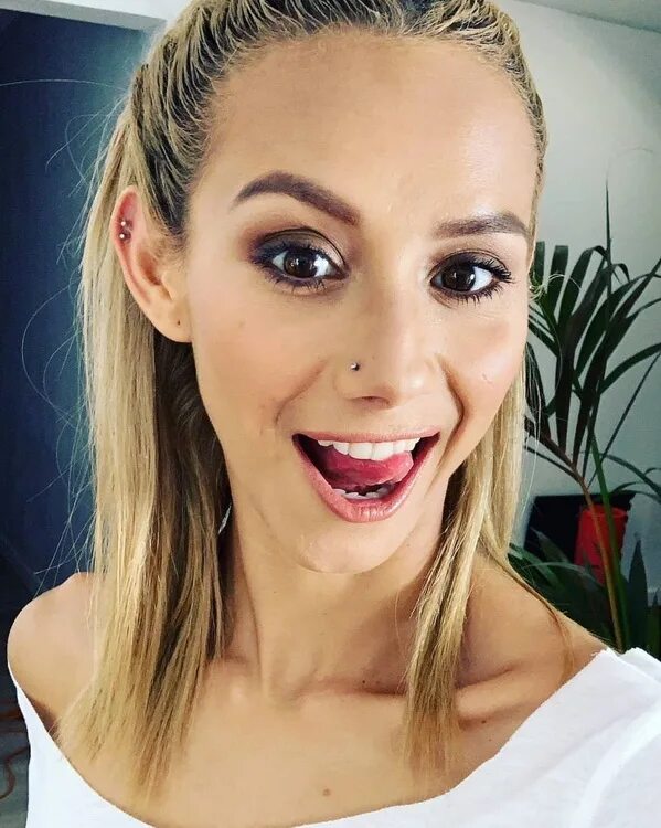 Veronika leal. Вероника леал 2020. Вероника леал 28+. Вероника леал 2021. Veronika leal.