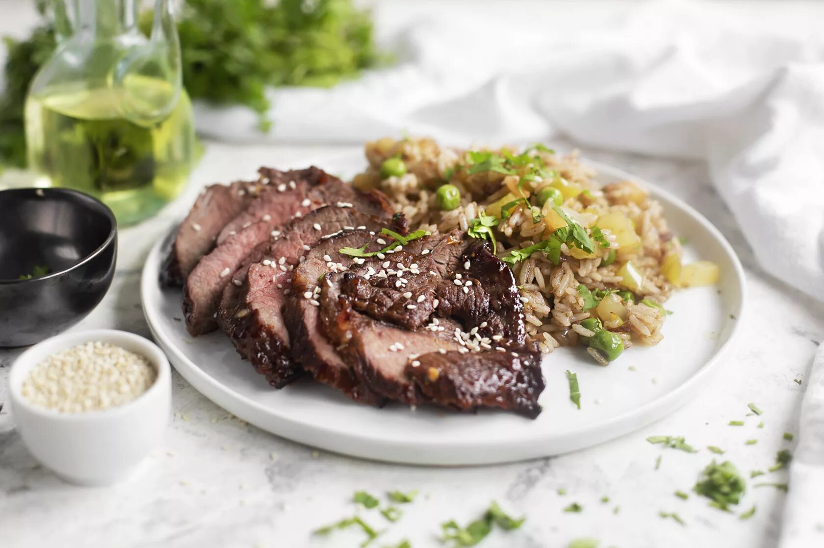 ростбиф рибай. рецепт ростбифа из говядины от ивлева. ростбиф с сыром. салат с ростбифом "кровавая мэри". ростбиф мраморный.