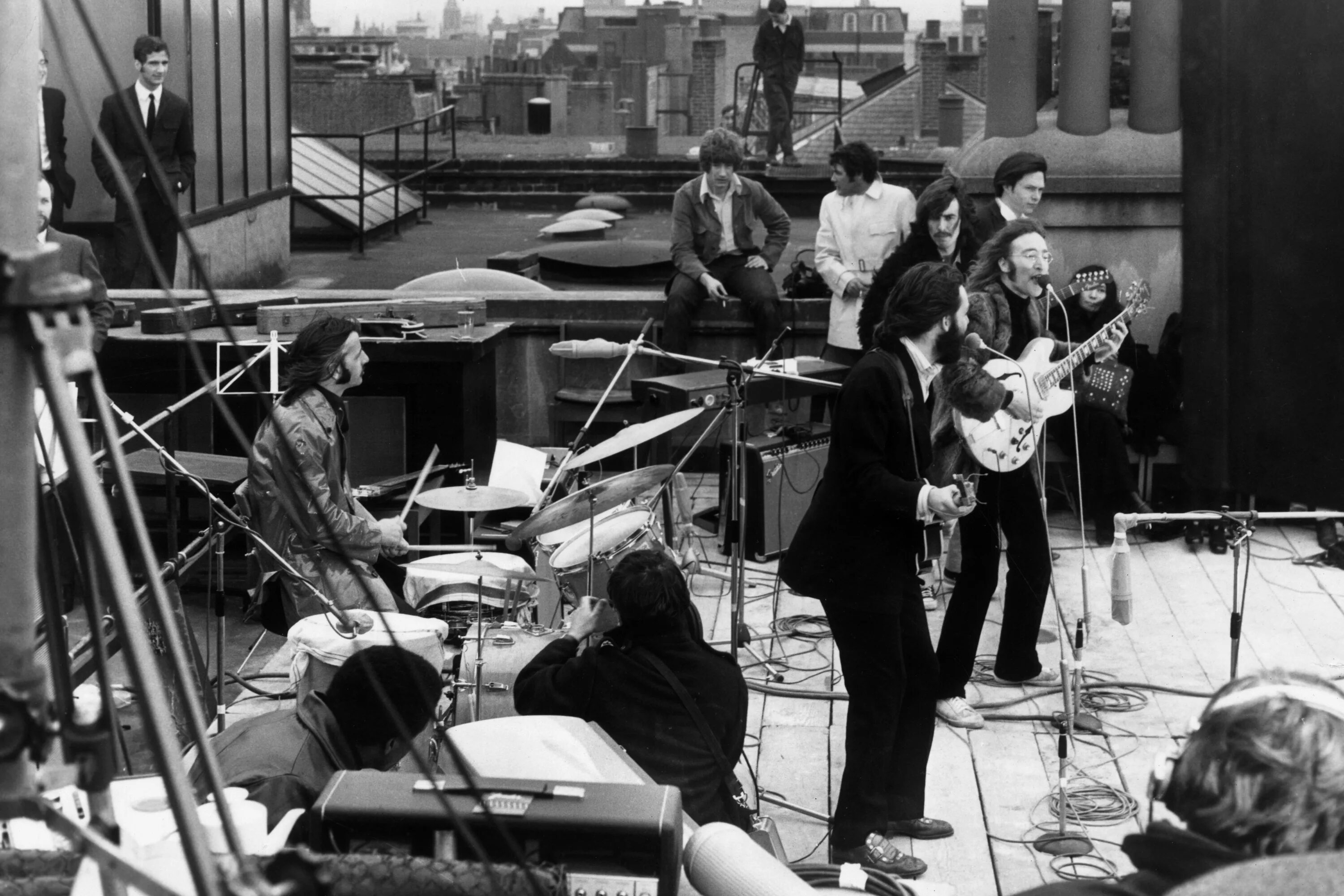 Paul mccartney 1969. Пол маккартни let it be. The beatles 1969. 25 января 1969. 25 января 1969.