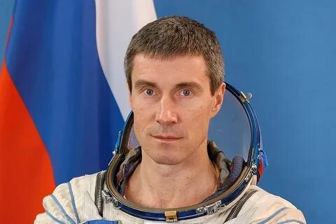Крикалев сколько дней в космосе