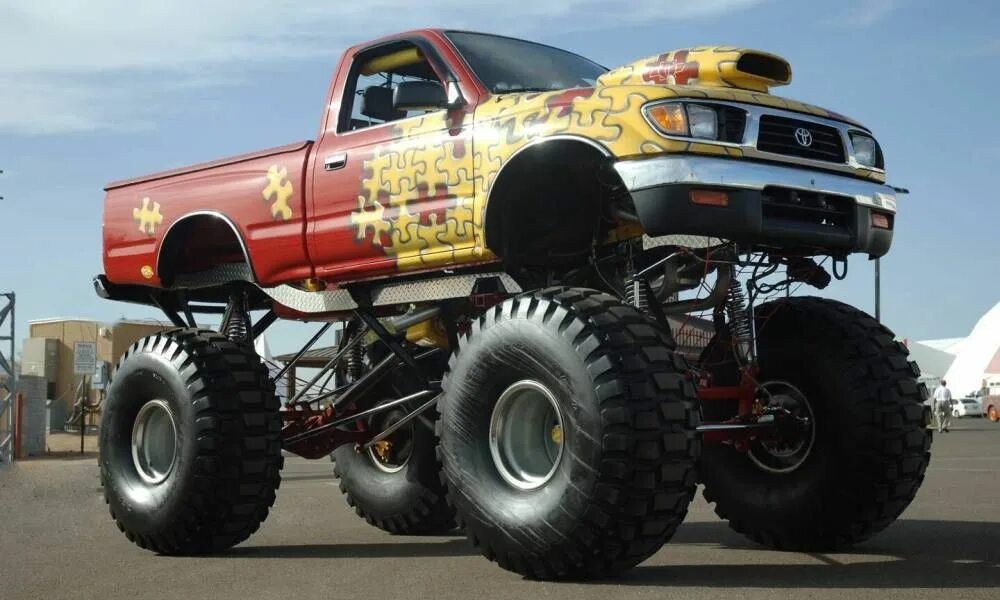 Toyota Monster Truck. Форд 750 монстр трак. Джип монстр трак 4х4. Монстр трак Додж. Максимально большие колеса