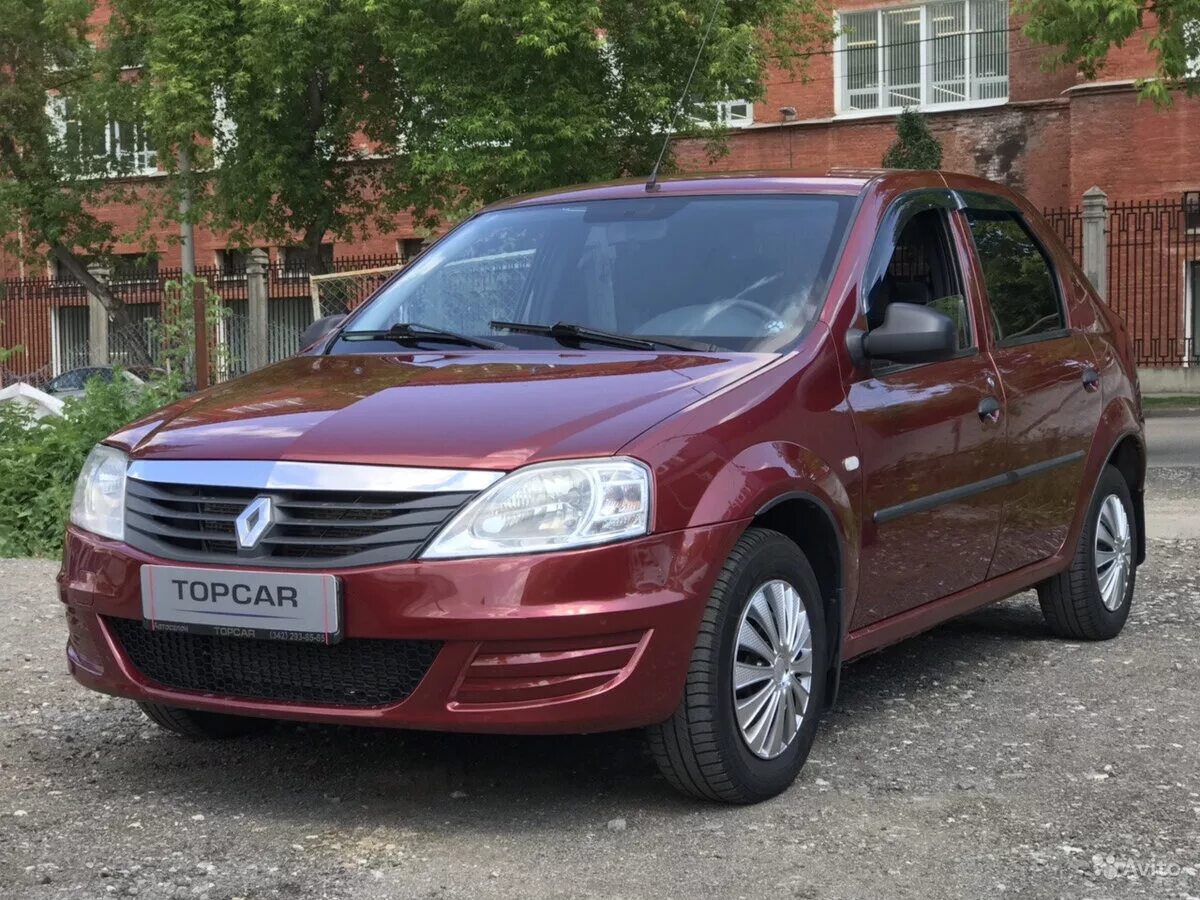 Купить логан с пробегом россия. Renault Logan 1.4 МТ 2011. Рено Логан 2011 1.4. Рено Логан 1.4 2011 года. Рено Логан 2011 года.