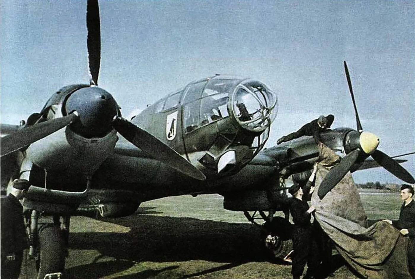 Хейнкель he 111. Немецкий самолет хейнкель 111. Kg26 фотографии. Kg 26. Kg 26.