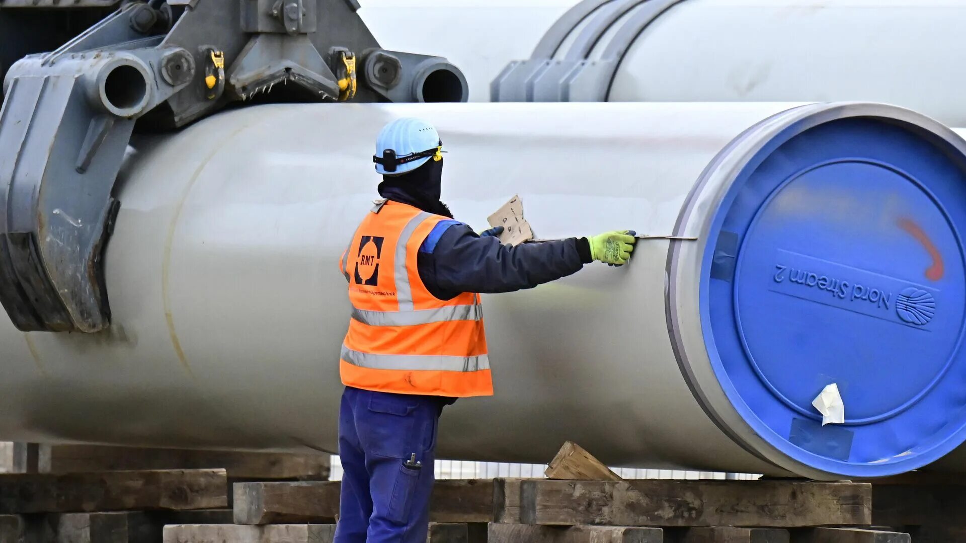 Северный поток работает. Nord stream 2. германия северный поток 2. германия остановила сертификацию «северного потока-2». газ северный поток.