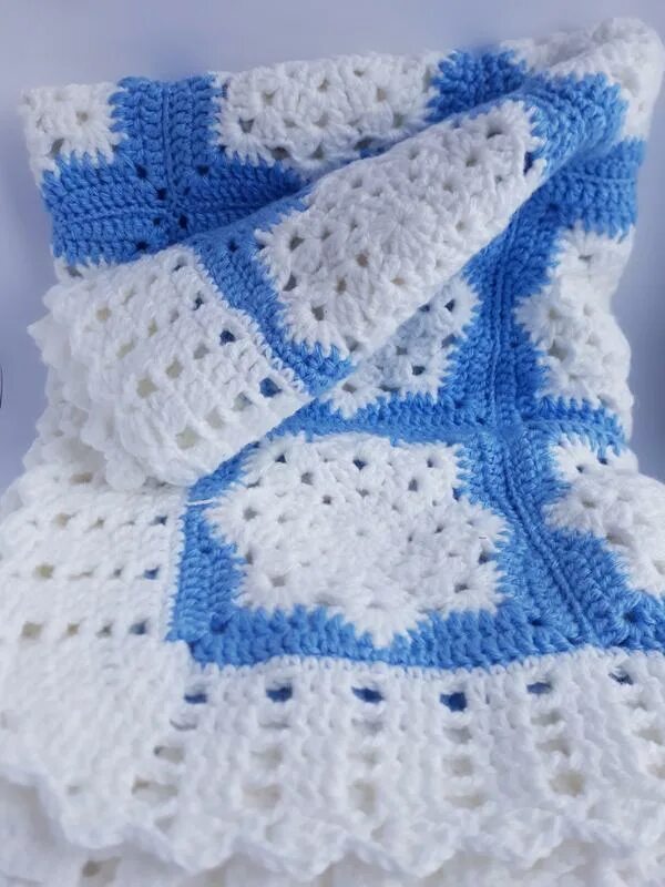 Флис, плед красного цвета с белыми снежинками 130-160. Плед со снежинками крючком. Плед со снежинками. Плед амели велсофт. Плед со снежинками.