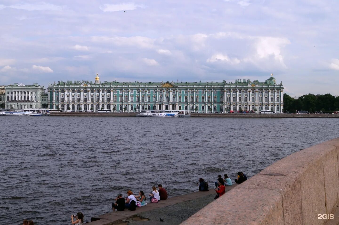 дворцовая набережная петербурга. дворцовая набнрежная санкт-петербурге. дворцовая набережная петербурга. дворцовая набережная петербурга. эрмитажный театр кваренги.